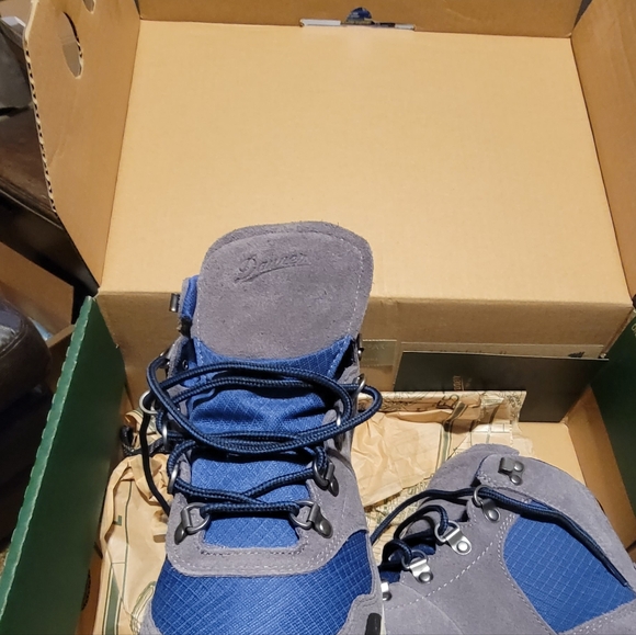 Danner boots - Picture 3 of 5